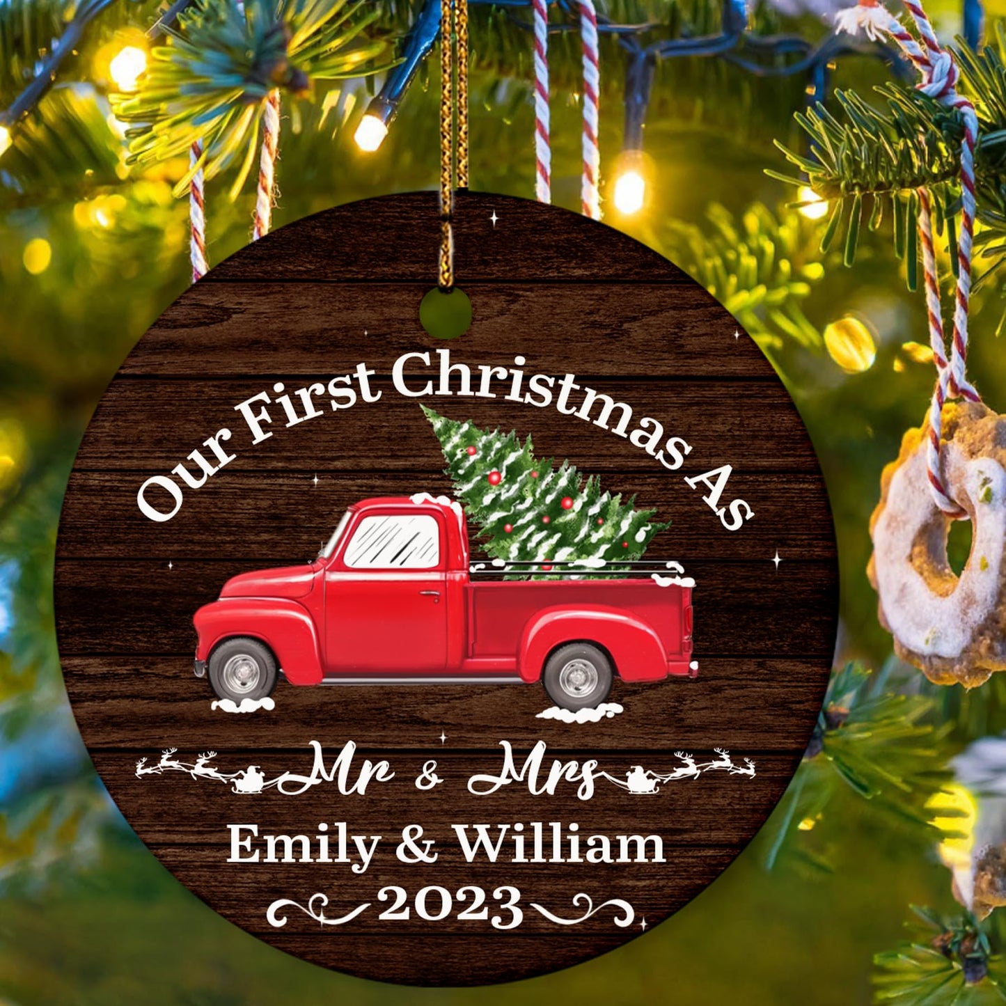Our First Christmas as Mr. and Mrs. Ornament, Wedding Gifts for Couple Bride and Groom, 1st Christmas Married Ornaments, 2023 Christmas Tree Decoration, Bridal Shower Gift, Newlywed Gift